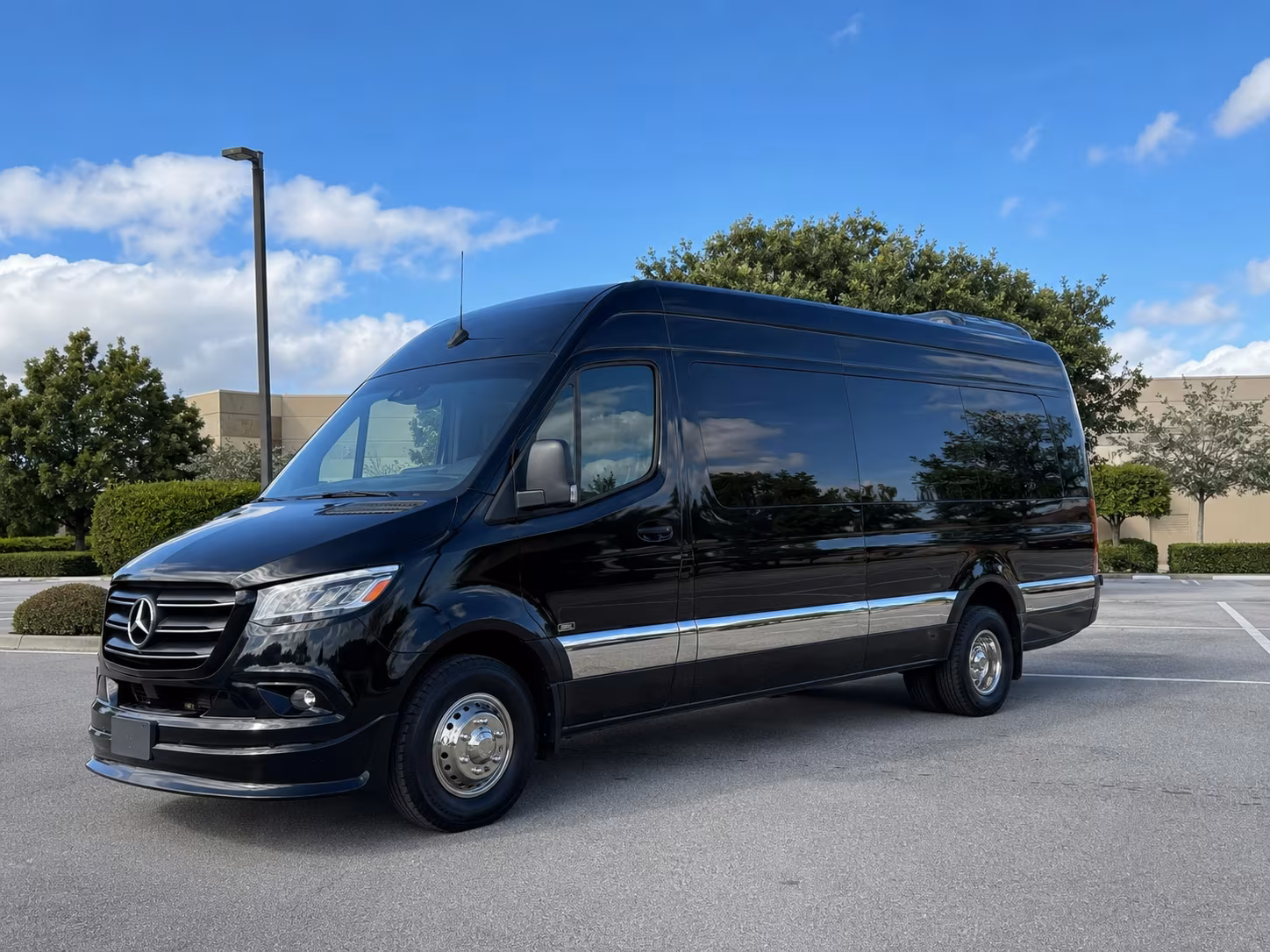 book a bus for your next airport transfer 2