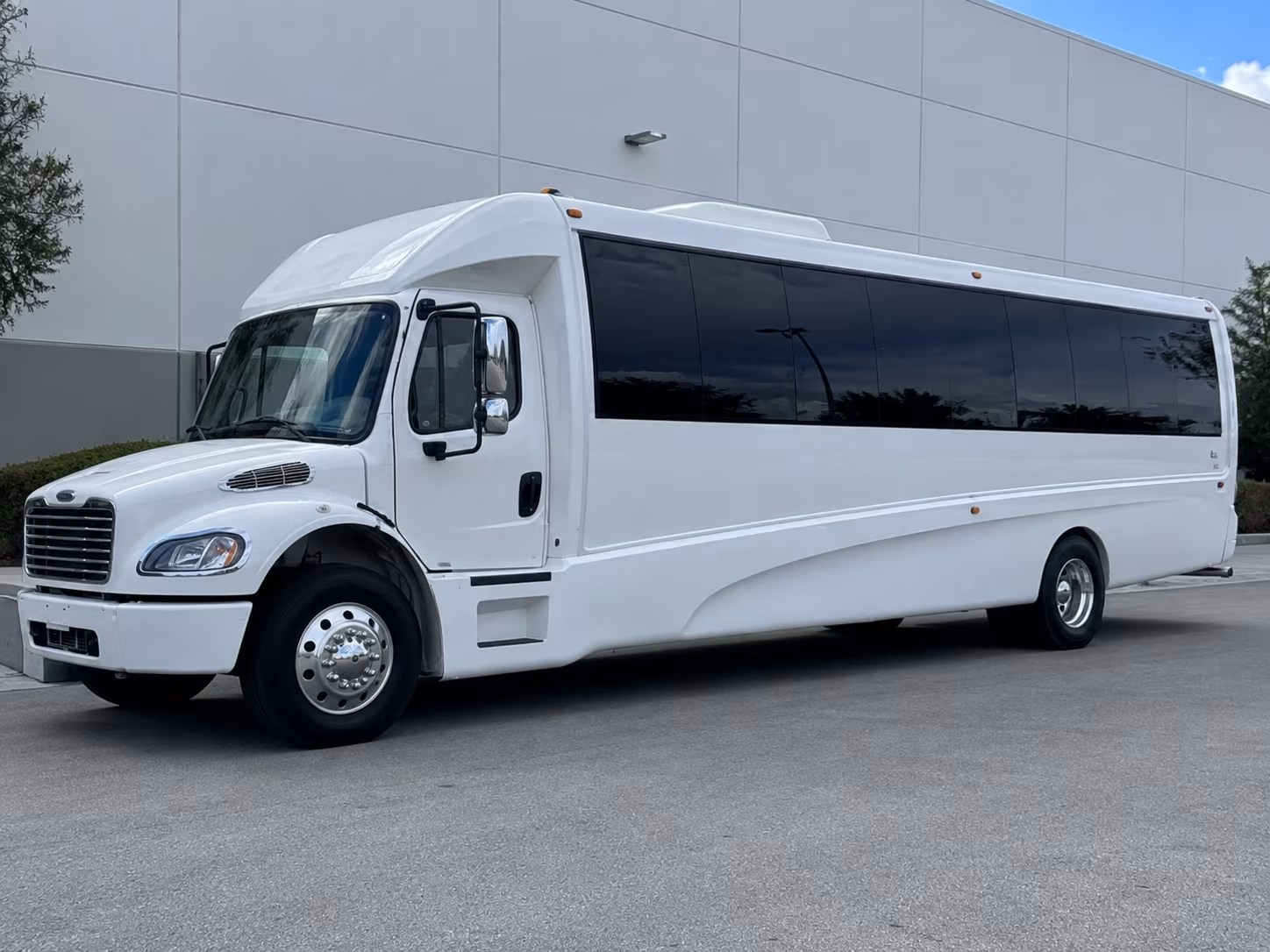 school field trips and educational group bus rentals in pittsburgh